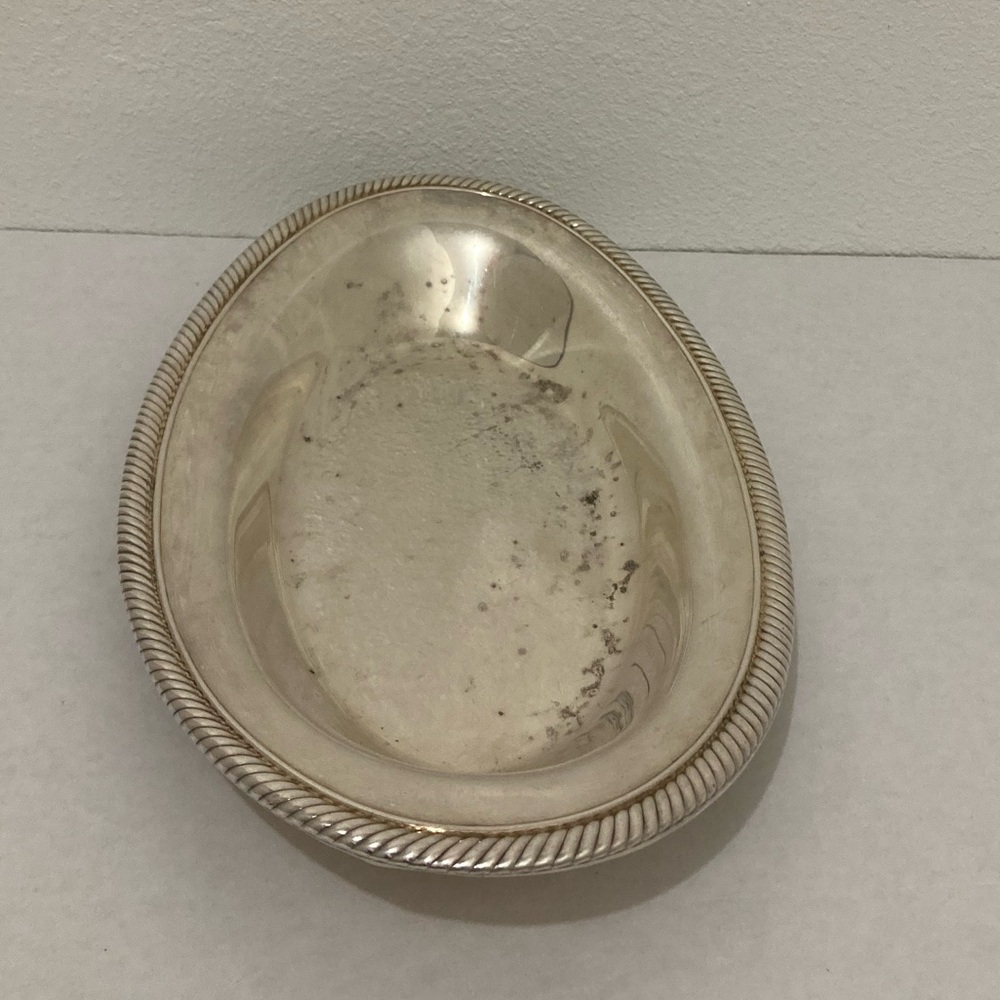 Wm Rogers 819 Tray Kitchen Decor Silver Oval Dish Vintage Bowl Silver Plate